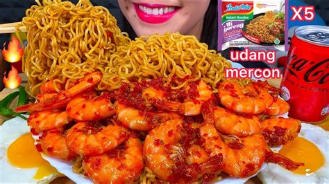 Makan Indomie Goreng Rendang Udang Cabe Mercon Spicy Noodles Chili