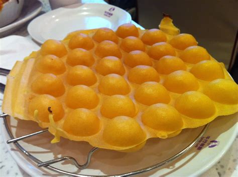 Cucina Pro Bubble Waffler Creates Hong Kong Style Eggette Waffles