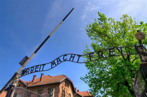 Krak W Wycieczka Z Przewodnikiem Po Auschwitz Birkenau Getyourguide