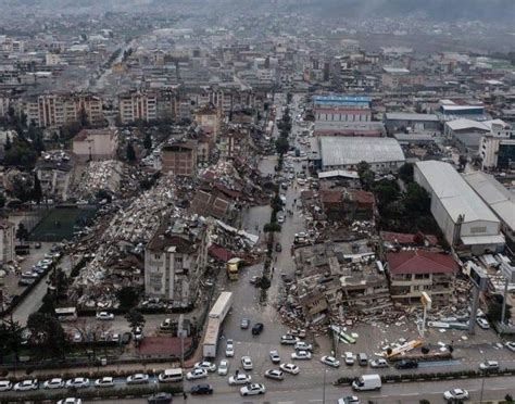 Gempa Bumi Mematikan Berkekuatan M Guncang Turki Suriah Orang