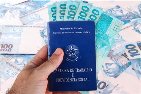 18 benefícios que os trabalhadores de carteira assinada tem direito