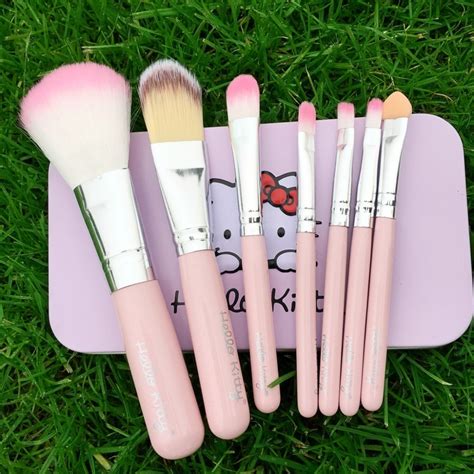 7pcs Hello Kitty Makeup Brush Set More Beauty And Makeup Free Delivery