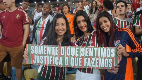 Confira 23 Imagens Da Torcida Do Fluminense No Setor Sul Do Maracanã