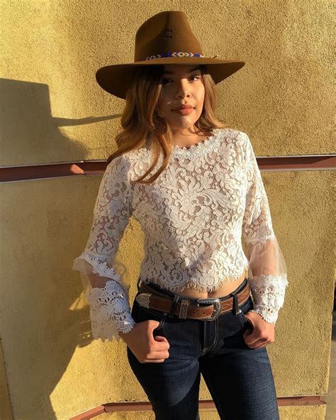 20 Stylish Trendy Cowgirl Outfit Ideas For 2024