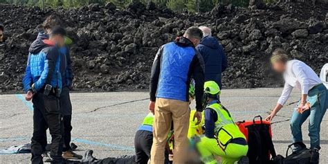 Tragedia Sull Etna Turista Toscano Muore Durante Un Escursione