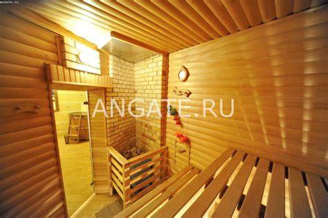 Дверь стеклянная в парилку в баню | Angate
