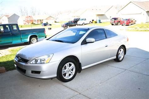 Purchase Used 2006 Honda Accord LX Coupe 2 Door 2 4L In Indianapolis