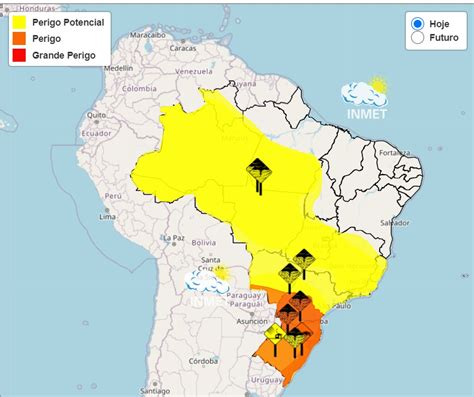 Divin Polis Tem Previs O De Muitas Nuvens Pancadas De Chuva