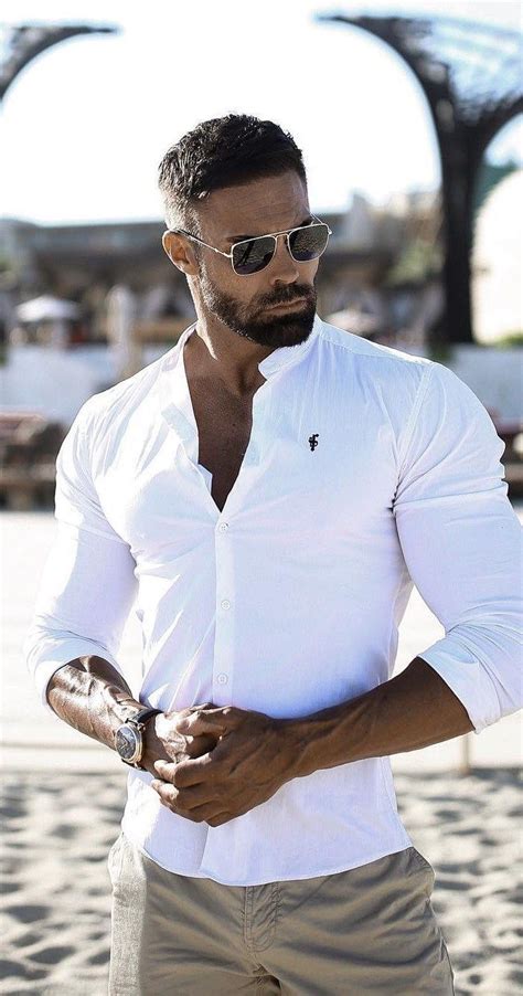 Summer Outfit Inspiration With A White Button Up Shirt With Rolled Up Sleeves Silver Aviator