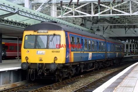 PHOTO CLASS 101 Dmu 101692 At Manchester Piccadilly On 11 08 01 2 00