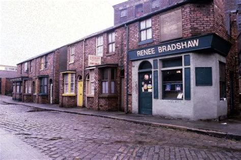 Tickets For Coronation Street Tours Go On Sale Manchester Evening News