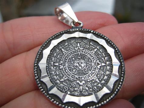 925 Silver Mayan Aztec God Mayan Calendar Pendant Necklace Taxco Mexic