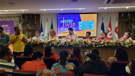 ES Homenagens e emoção marcam inauguração do auditório Paulo Freire e