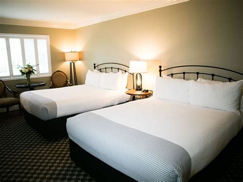 Cambria Hotel Rooms & Suites - Cambria Pines Lodge