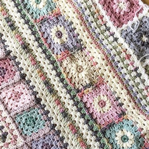 Ravelry Vintage Florals Blanket Pattern By Marion Mitchell