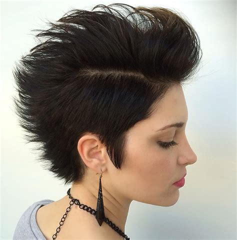 Short Spiky Haircuts For Woman Stylesrant Short Spiky Haircuts