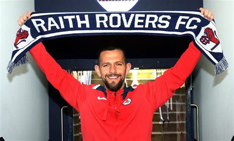 Breaking Dylan Easton Signs Contract Extension At Raith Rovers