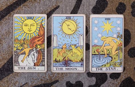 Pisces and Their Tarot Card: The Moon | Kellee Maize Blog