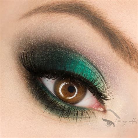 21 Dramatic Colorful Makeup Tutorials - Top Dreamer