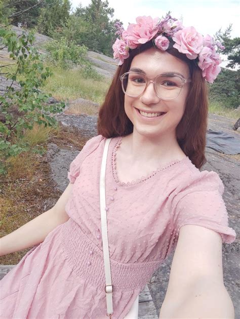 I Felt Adorable With Flowers And A Dress 💗 Transadorable