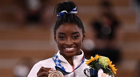 Simone Biles Vuelve A Sonreír En Tokio 2020 Tras Ganar El Bronce En