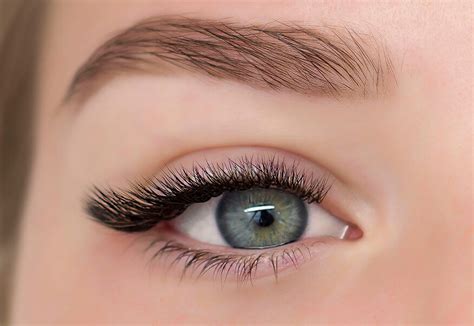 Eyelash Extensions Dubai ÉLAN Lash Brow Lounge