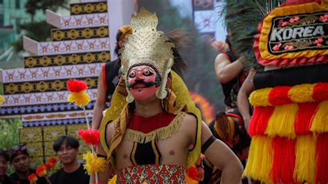 Reog Ponorogo Singo Mudho Gimhae Tampil Pada Pagelaran Festival