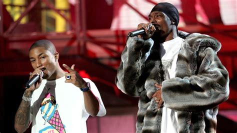 Snoop Dogg Recalls Pharrell Being "So High" He Left Stevie Wonder Hanging