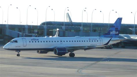 File:JetBlue Embraer 190.JPG