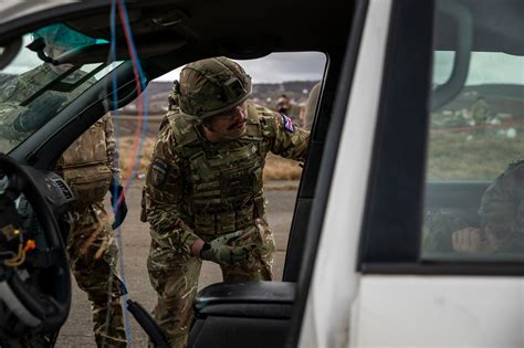 Reakcja Awaryjna żołnierzy Kfor Oceniana Podczas ćwiczeń Cavalry