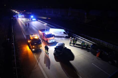 Drei Unfälle auf A4 zwischen Chemnitz und Frankenberg Autobahn voll