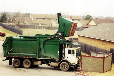 6517 Trash Truck Stock Photos Free And Royalty Free Trash Truck Images