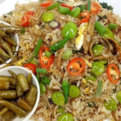 NASI GORENG KAMPUNG PEDAS MENYENGAT CILI PADI Khairulaming Fans Club