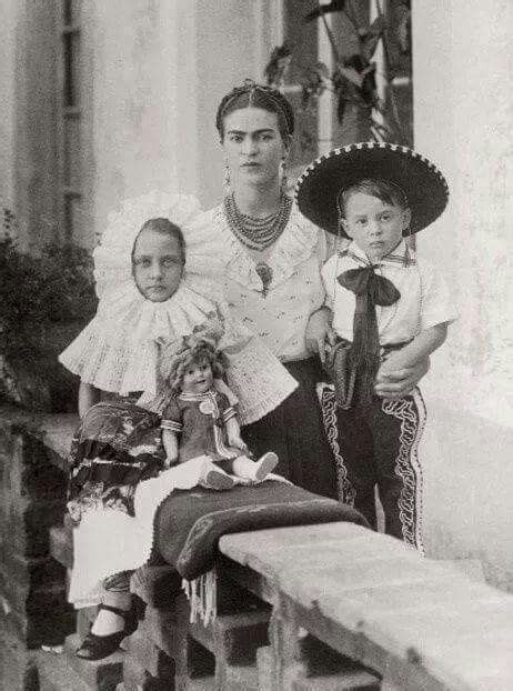 15 Fabulous Frida Kahlo Moments in Rarely Seen Photographs 芸術家 画家 メキシコ