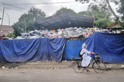 Pemkot Jogja Janji Dalam 3 Hari Timbunan Sampah Dibersihkan