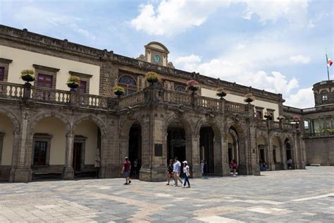 Discovering Mexico City: A Day at Chapultepec Castle - The Froggy Adventures