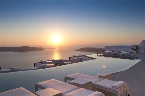 Grace Hotel Santorini - Belgian Wino - Review Grace Hotel