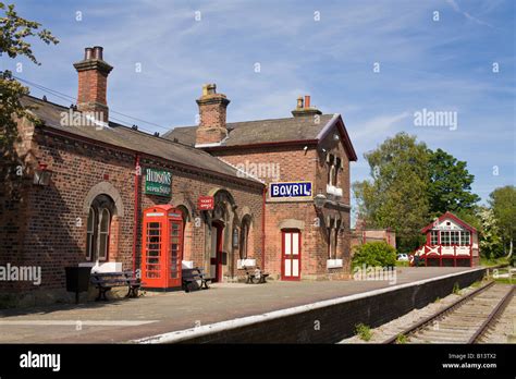 Hadlow Road Railway Station Wirral Hi Res Stock Photography And Images