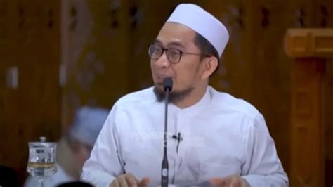 Ini Kebiasaan Rasulullah Saat Hari Raya Ustaz Adi Hidayat Ingatkan Ada