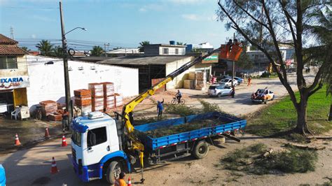 Ruas de Tamoios recebem mutirão de limpeza da Prefeitura de Cabo Frio