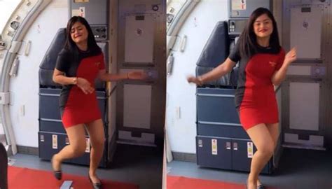 Viral Video Spicejet Air Hostess Grooves To Main Se Meena Se In Flight Watch India News