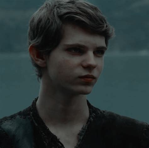 Robbie Kay Peter Pan Peter Pan Ouat Peter Pan Disney Peter Pan