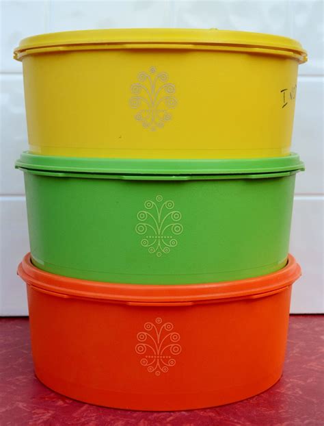 Tupperware Canisters Stackable Servalier Storage Yellow Orange