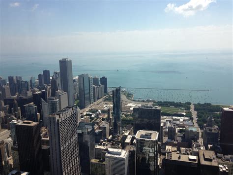 Must-Sees in Chicago: Willis Tower’s Skydeck - BashfulAdventurer.com