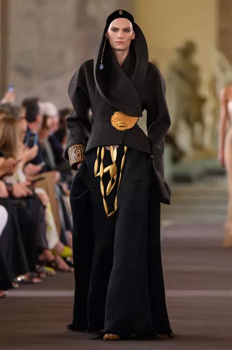 Schiaparelli Haute Couture Autumn Winter 2023 2024 Special Madame