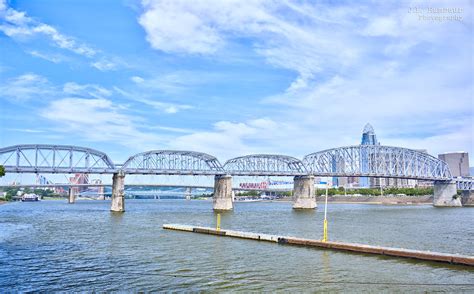 Newport Cincinnati Bridge Aka Purple People Bridge N Flickr