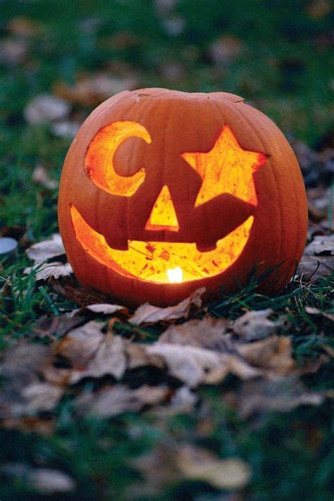 27 Unbelievably Clever Pumpkin Carving Ideas For Halloween