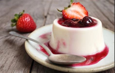 Panna Cotta Au Coulis De Fraise Avec Thermomix Plat Et Recette