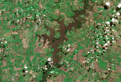 Antes E Depois Imagens De Satélite Mostram Impacto De Seca Histórica