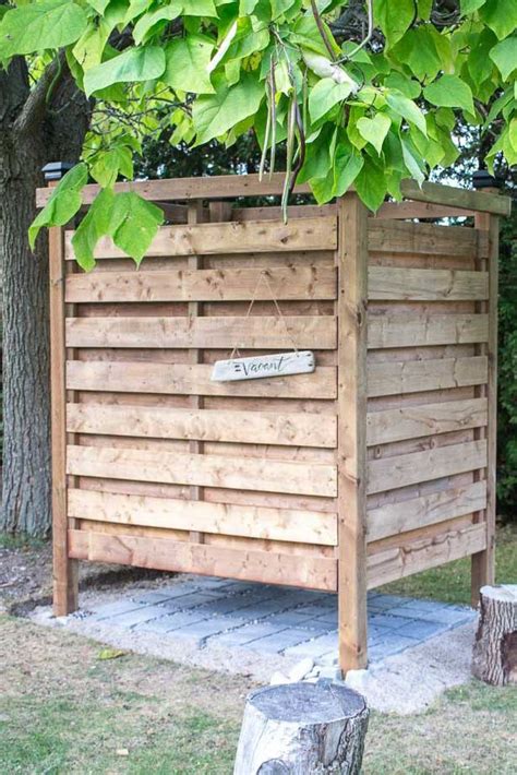 29 DIY Outdoor Shower Plans For Campers Craftsy